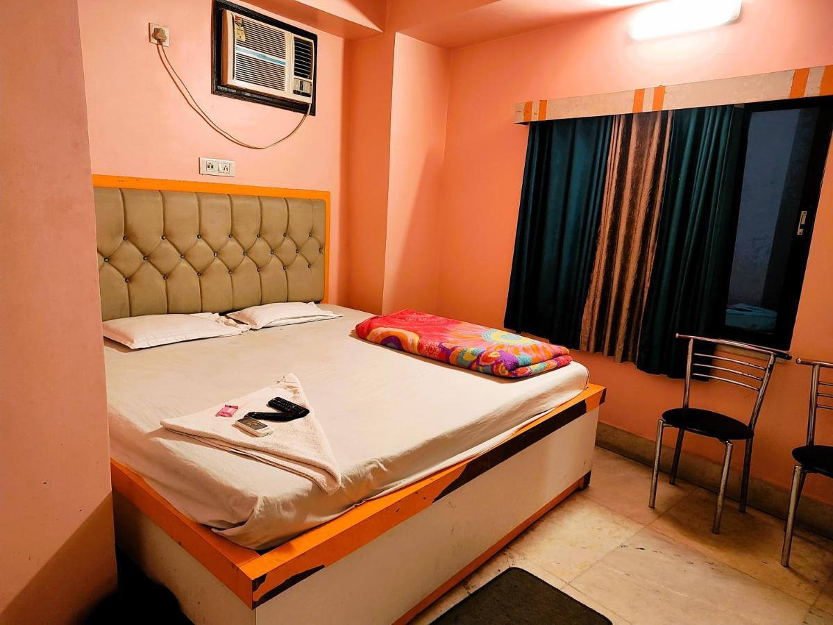 Staymaker Tirupati Guest House كولكاتا المظهر الخارجي الصورة