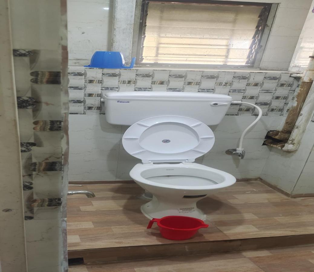 Staymaker Tirupati Guest House كولكاتا المظهر الخارجي الصورة